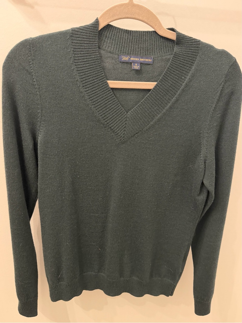Brooks Brothers Women's Forest Green V-Neck Merino Wool Sweater